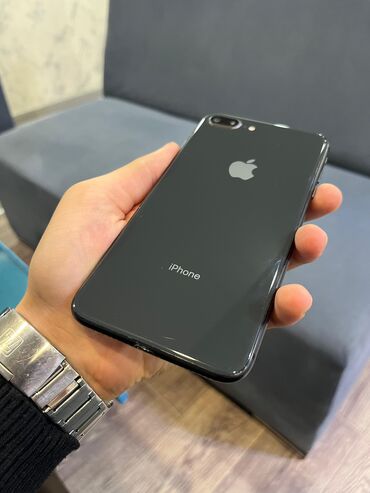 iphon 6 plus: IPhone 8 Plus, 64 GB, Qara, Barmaq izi