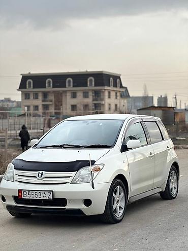 Toyota: Toyota ist: 2003 г., 1.3 л, Автомат, Бензин, Хэтчбэк — 2