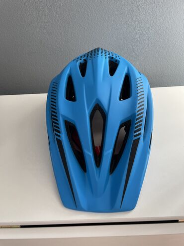 Шлем размер С синий-1500 сом Размер М черный - 1500 сом Камуфляж на