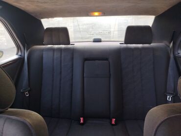 Mercedes-Benz: Mercedes-Benz E-Class: 2 l | 1997 il Sedan — 12