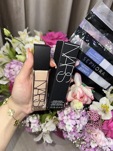 Tonal kremlər: Nars tonal yenidir,sephoreden vurulub.İnvoice gonderilir — 3