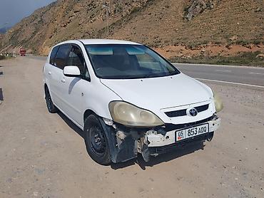 Toyota: Toyota Ipsum: 2005 г., 2.4 л, Автомат, Бензин, Минивэн — 5