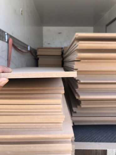 Digər tikinti materialları: Çorny pol üçün mdf ölçüsü 0.6sm-2.07sm.istənilən sayda var.say çox