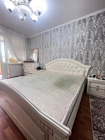 Спальные матрасы: Продаю б/у матрас, размер 2*1,80