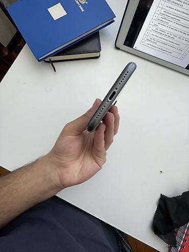 Apple iPhone: IPhone 11, 64 GB — 5