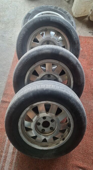 шины на форанер: Дөңгөлөктөр монтажда 195 / 65 / R 15, Жай, Колдонулган, Комплект, Жеңил унаалар, Куйма, тешиктери - 5