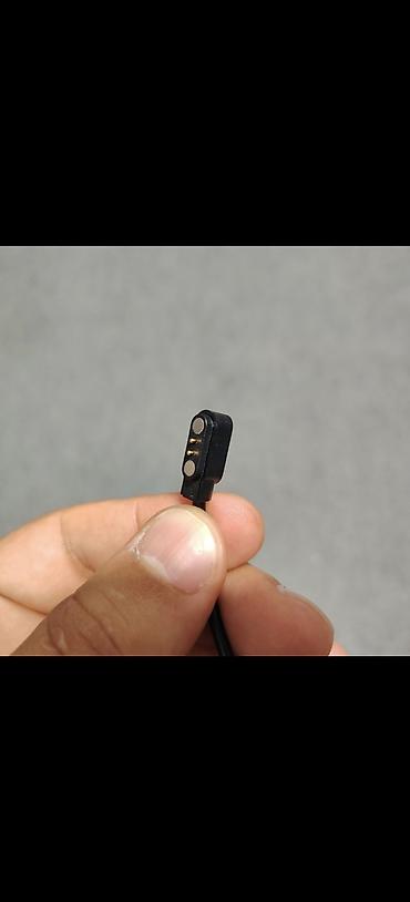 Eynəklər: İstifadə olunmayib 200 azn alunib. Smart eynək – Bluetooth — 4
