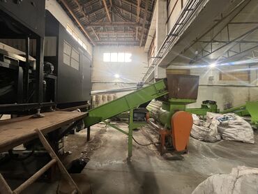 Digər istehsal avadanlığı: PET butulka çeşidləmə və emal xətti Təsvir: - Tam istehsal xətti PET — 4