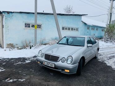 prihozhija e: Mercedes-Benz E 270: 2001 г., 2.7 л, Механика, Дизель, Седан
