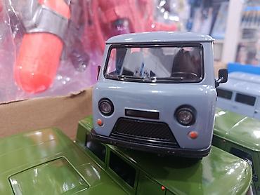 Модели автомобилей: Metall oyuncağ avtomobil – mikroavtobus model Uaz - Korpus: metal — 2