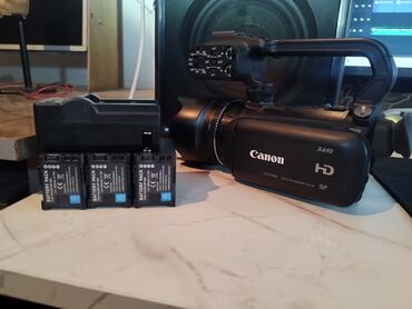 оборудование для фото: Canon xa10 флешка 64 гб 3 шт оргинал батарека зарядник видеокамера