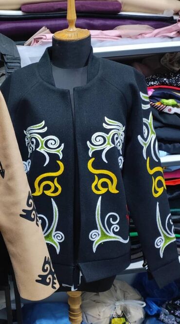 Вышивка: Компьютерная вышивка, Тамбурная вышивка | Верхняя одежда, Обувь, Классические костюмы — 13