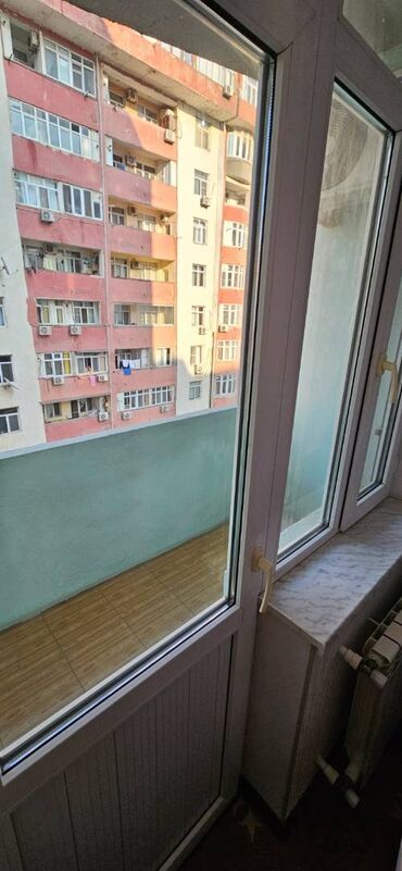 Uzunmüddətli kirayə mənzillər: Həzi Aslanov metrosu yanında mənzil kirayə verilir. Mərtəbə 18/12 — 6