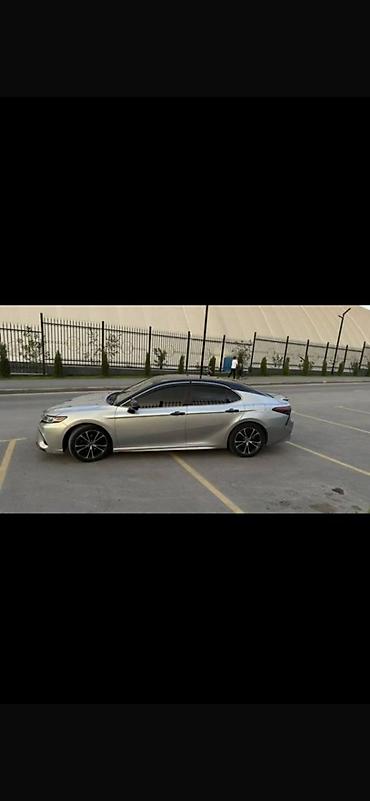 300 мин сом: Toyota Camry: 2018 г. — 3