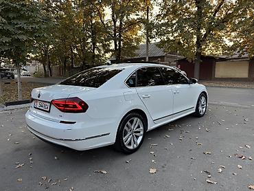 срв 2018: Volkswagen Passat: 2018 г., Автомат, Бензин, Седан — 3