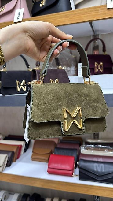 Torbe: Mini torba sa ručkom – model “M” logo - Struktura: kompaktna — 3