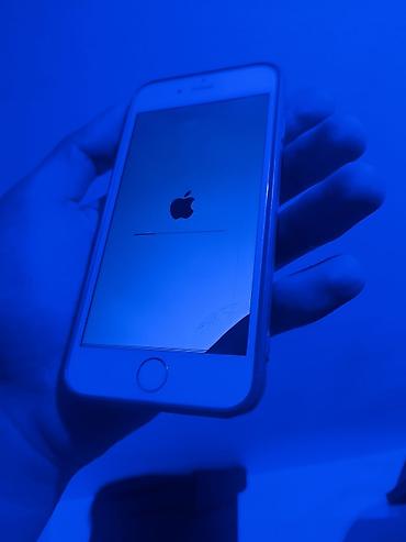 Apple iPhone: IPhone 6, Gümüşü — 8