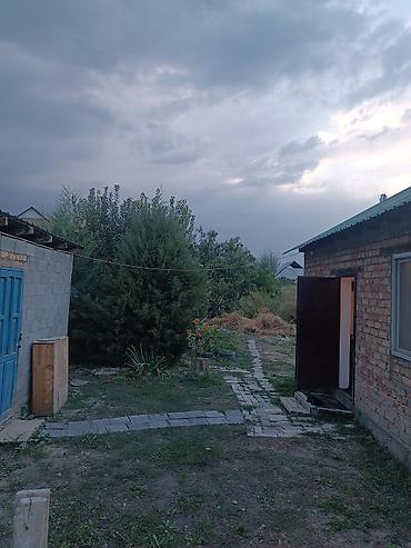 Продажа домов: 3 комнаты, 35 м², 4 соток, Бишкек, Мурас-Ордо ж/м Собственник — 2