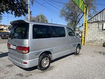 Унаа сатуу: Toyota Regius: 2000 г., 2.7 л, Автомат, Бензин, Вэн/Минивэн — 4