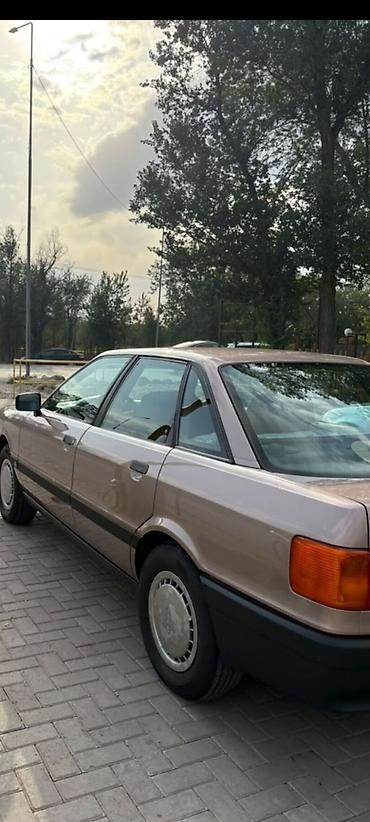 byd e9 1: Audi 80: 1987 г., 1.8 л, Механика, Бензин, Седан — 5