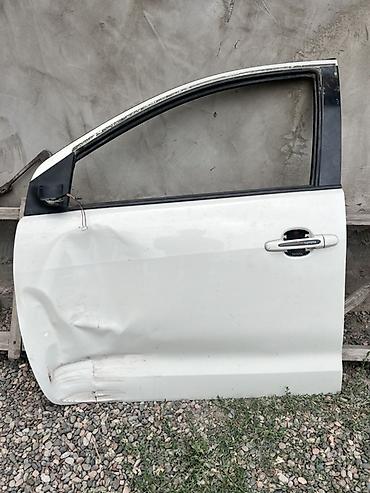 roma: Передняя левая дверь в сборе для Toyota (надпись на ручке «Toyota») — 2