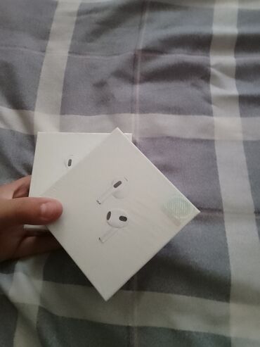 Наушники: Apple AirPods (3‑е поколение) с зарядным футляром MagSafe. торга нет