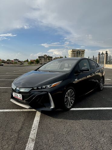 Toyota: Toyota Prius: 2020 г., 1.8 л, Вариатор, Гибрид, Хэтчбэк