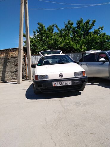 белый пассат: Volkswagen Passat: 1993 г., 1.8 л, Механика, Бензин, Универсал