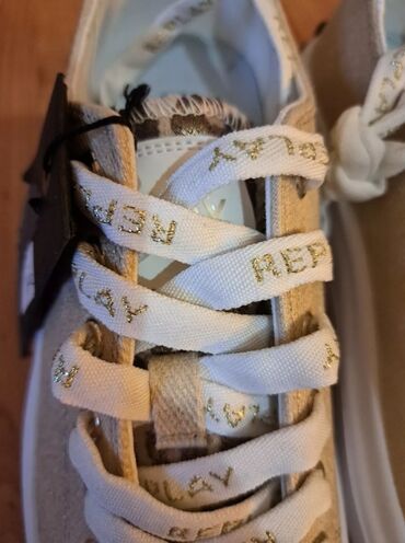 Women's Sneakers and athletic shoes: 38 — 2