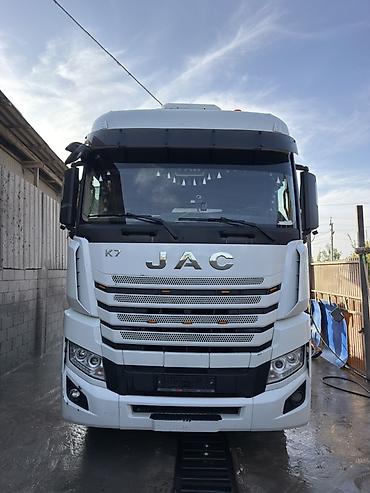 Тягач, JAC, 2021 г., Тентованный at lalafo.kg Тягач, JAC, 2021 г., Тентованный