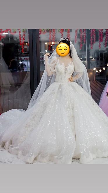 busi: Hazır gəlinlik biznesi satılır. 36 ədəd — 2