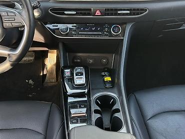 Hyundai: Hyundai Sonata: 2020 г., 2 л, Автомат, Газ, Седан — 5