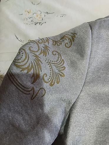 Komplet trenerke: Sivi trenerka komplet (jakna + donji deo) m veličina - Materijal — 5