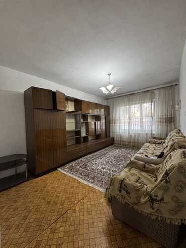 шкафы для посуды: Стенка-шкаф, Тип стенки-шкафа: Советская, Для зала, Б/у, Особенности: Для хранения посуды