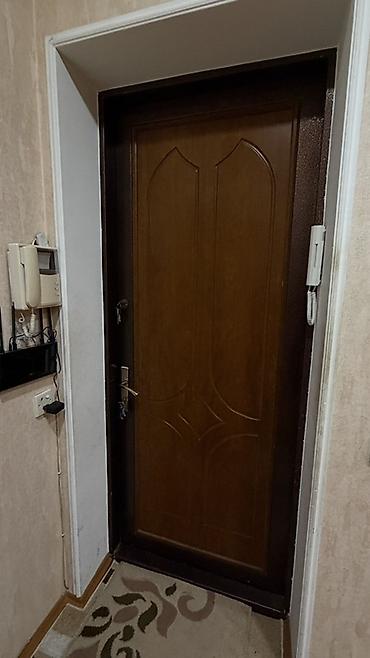 90: Qapi
En 90
Uzunluq 220
Evin giris qapisi — 2