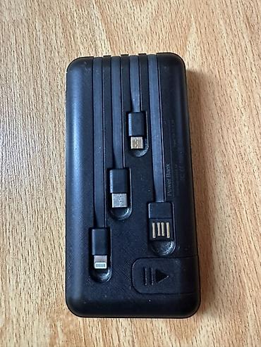 kablolar: Daxili kabellərlə universal powerbank - Korpus: kompakt, qara rəngli — 1