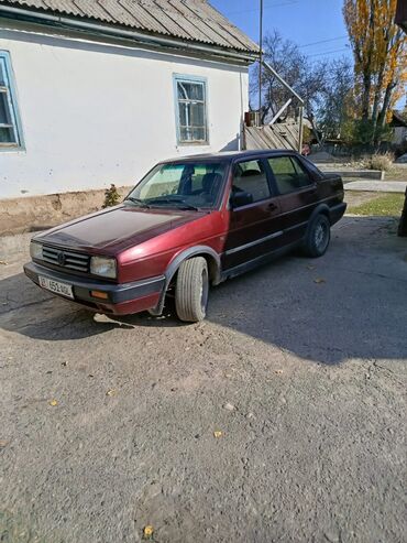 машина алам расрочкага: Volkswagen Jetta: 1991 г., 1.8 л, Механика, Бензин, Седан