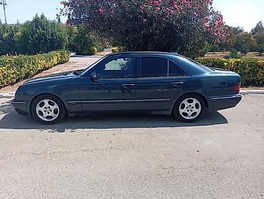фольксваген пассат 1: Mercedes-Benz E-Class: 2.2 л | 1999 г. Седан — 6