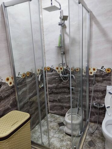 Uzunmüddətli kirayə mənzillər: Xətai rayonu,Əhmədli metrosuna 5 dəqiqə piyada mesafe,Neapol — 7