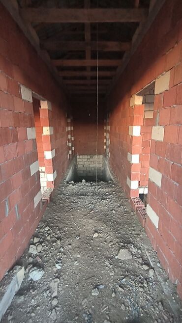 Dizayn, layihə: 1 mərtəbəli fərdi yaşayış evi – layihə və tikili - Ümumi ölçü: 10.5 m — 8