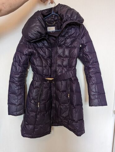 продаю зимняя куртка: Пуховик, По колено, С поясом, S (EU 36), M (EU 38)