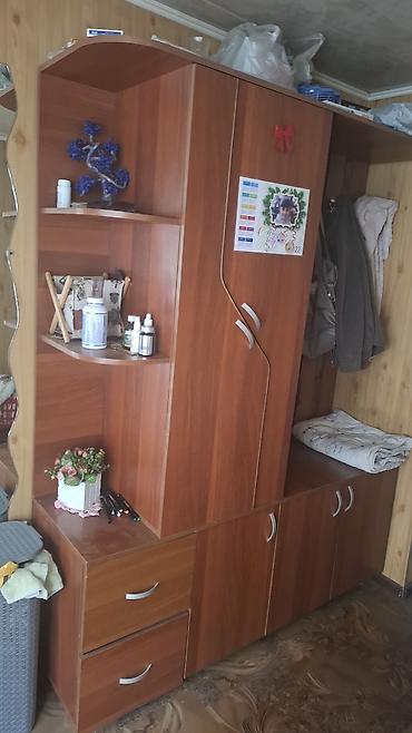 стол туалетный: Комплект для дома: потолочные светильники, умывальник на пьедестале и — 4