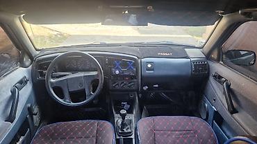 90: Volkswagen Passat: 1991 г., 1.8 л, Механика, Бензин, Седан — 5
