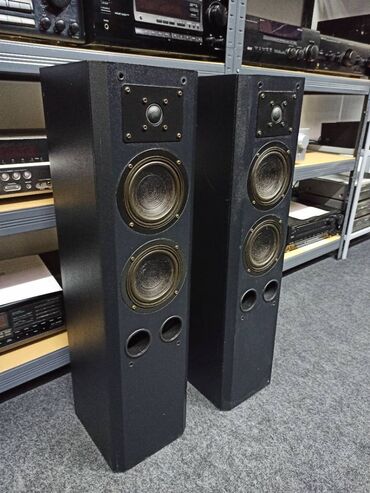 Zvučnici i stereo sistemi: EMPIRE AUDIO HQD 12 SA MREZICAMA lepo ocuvane Empire audio hqd 12 — 6