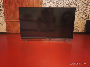 Cadillac: (90AZN XERCI VAR) LED televizor, təxmini 43–50 düym ekran ölçüsü (incə