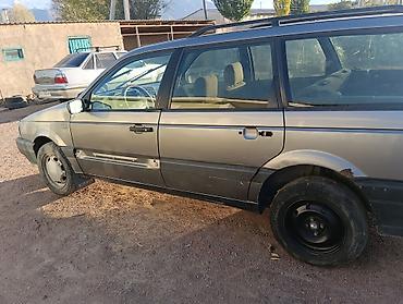 Продажа авто: Volkswagen Passat: 1990 г., 1.8 л, Механика, Газ, Универсал — 6