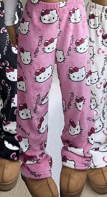 ev tapickalari: Hello Kitty naxışlı yumşaq ev şalvarı. Şalvar çəhrayı rəngdədir və — 1
