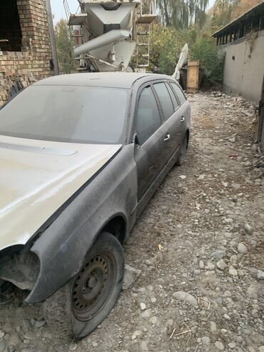 Mercedes-Benz: Mercedes-Benz E-Class: 2004 г., 3.2 л, Автомат, Газ, Универсал — 10