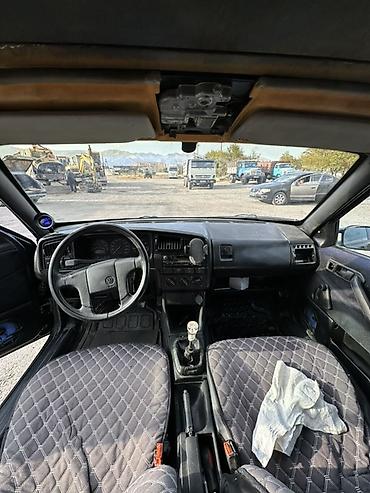 купить настоящую машину: Volkswagen Passat Variant: 1992 г., 1.8 л, Механика, Бензин, Универсал — 4