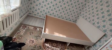 кровать бу ош: Эки кишилик керебет, Колдонулган, Without a mattress, узуну - 2 см